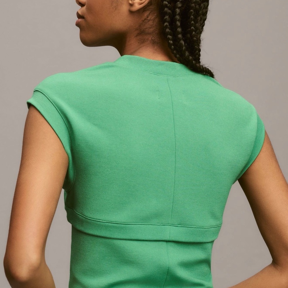 Maeve Cap-Sleeve Crop Top - Picture 2 of 5